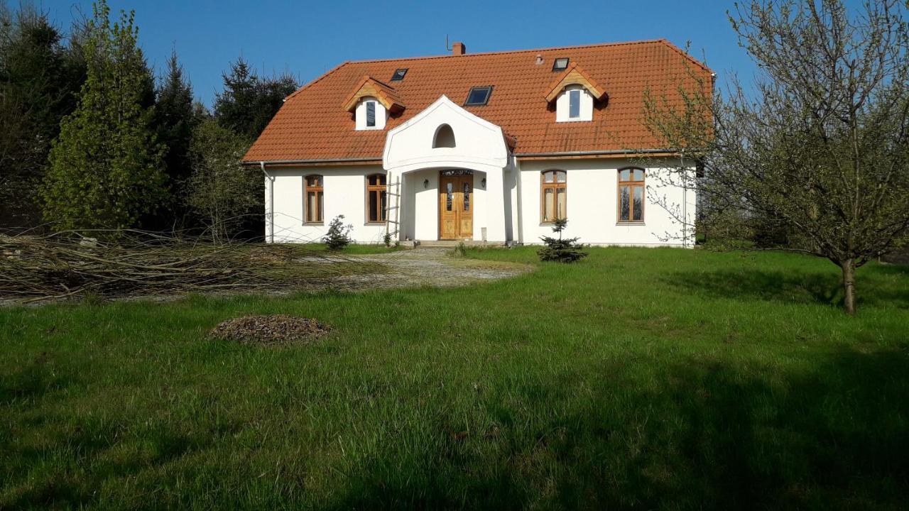 Ferienwohnung Dworek Cicha Noc Tarnowo Podgórne Exterior foto